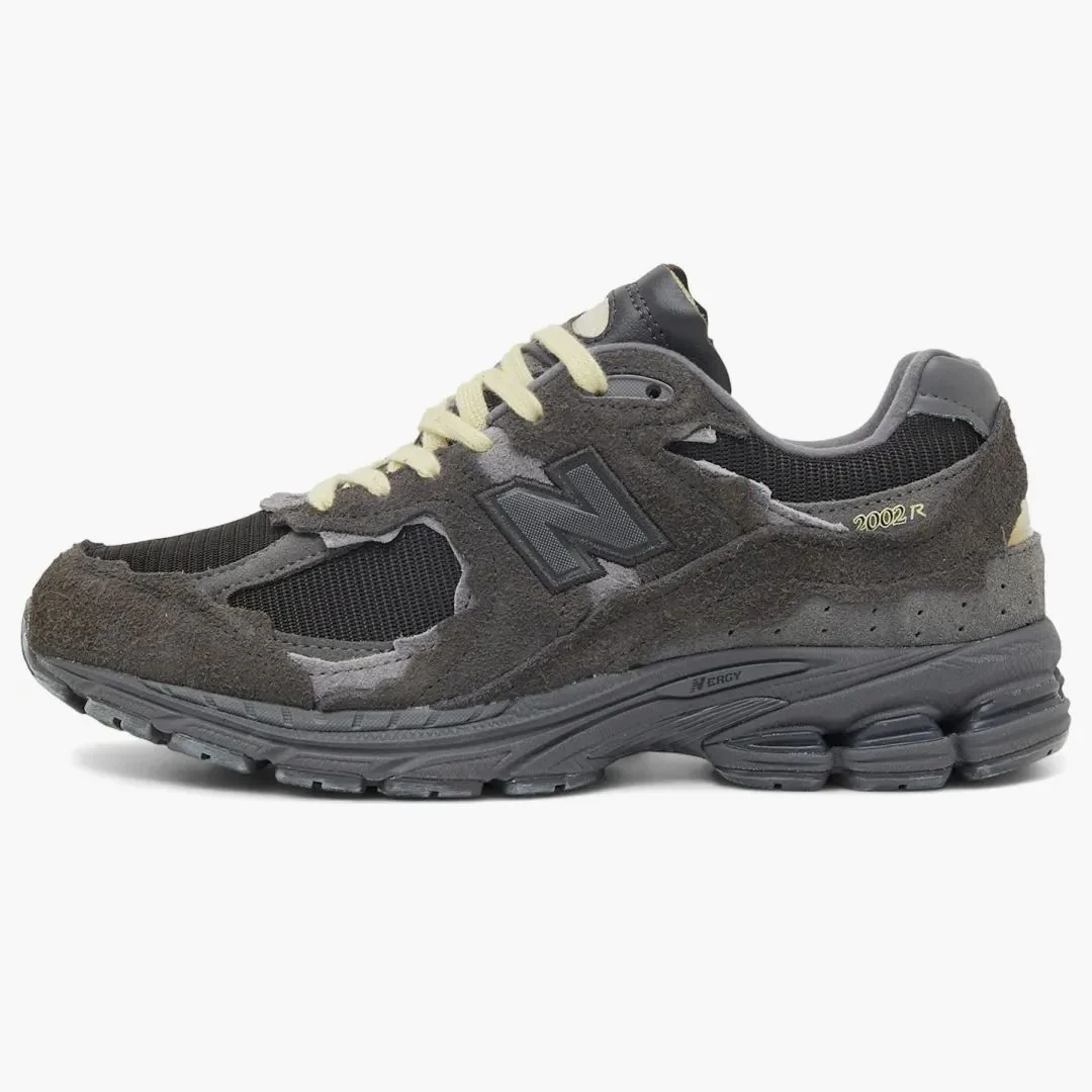 New Balance 2002r Protection Pack Natural Blackened
