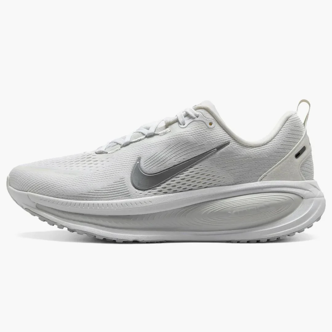 Nike Vomero 18 White Photon Dust Summit White Metallic Silver (women's)