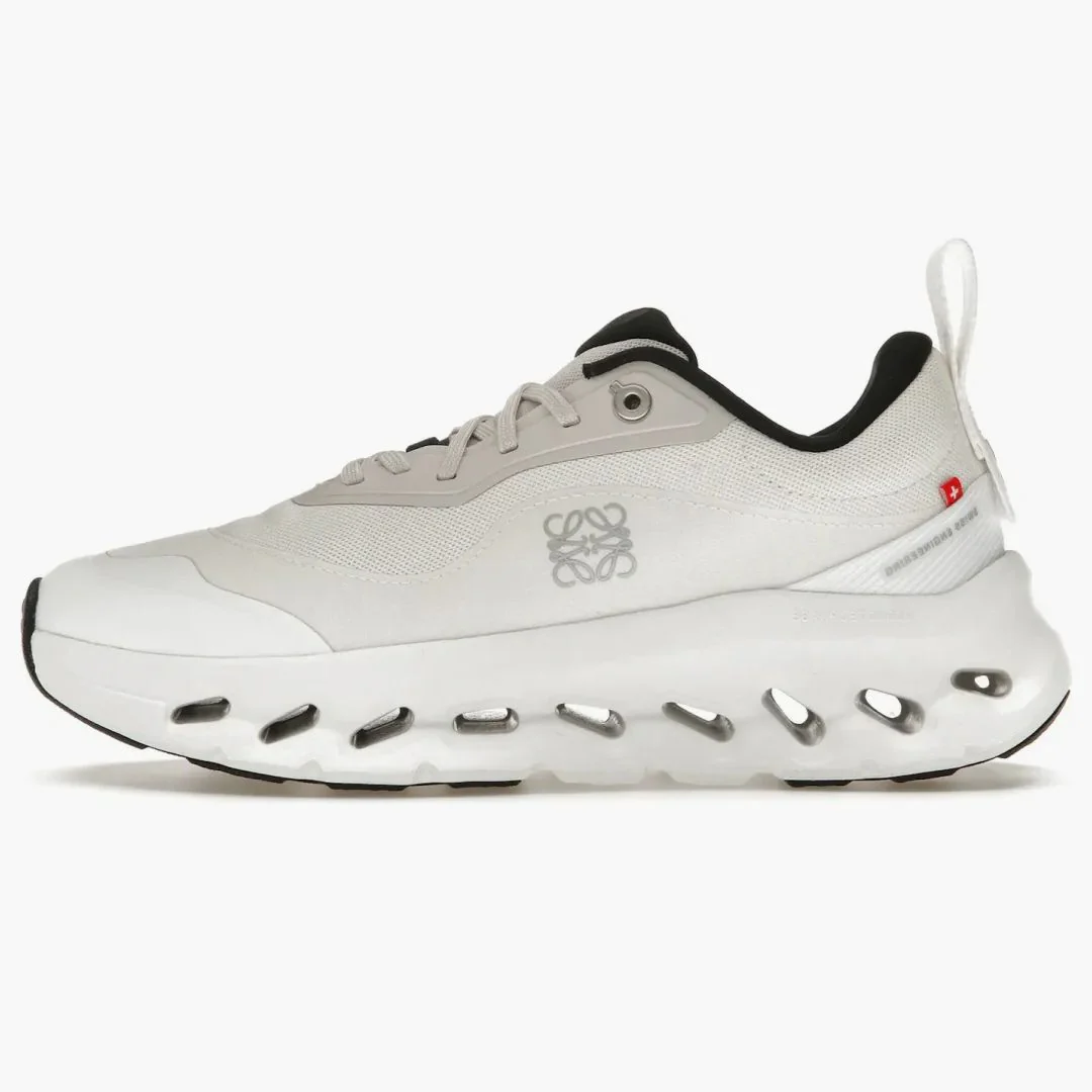 On Running Cloudtilt 2 Loewe Sand White (women's)